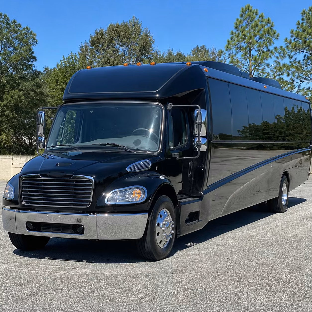 durham 28 passenger minibus rental